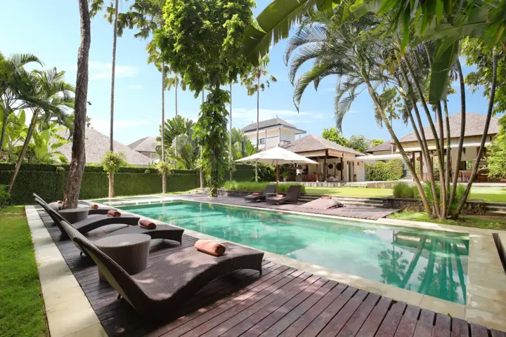 Sun loungers along the pool deck